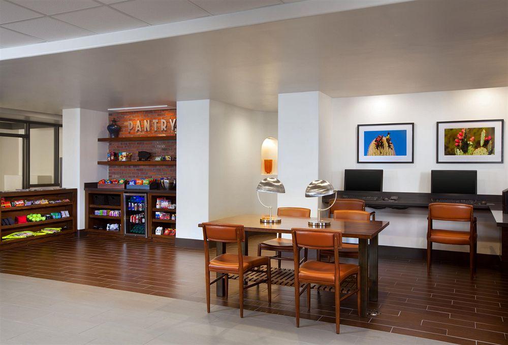 Four Points By Sheraton Phoenix South Mountain Exteriör bild