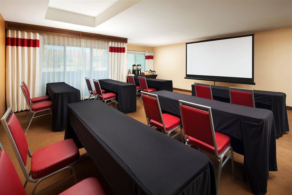 Four Points By Sheraton Phoenix South Mountain Exteriör bild