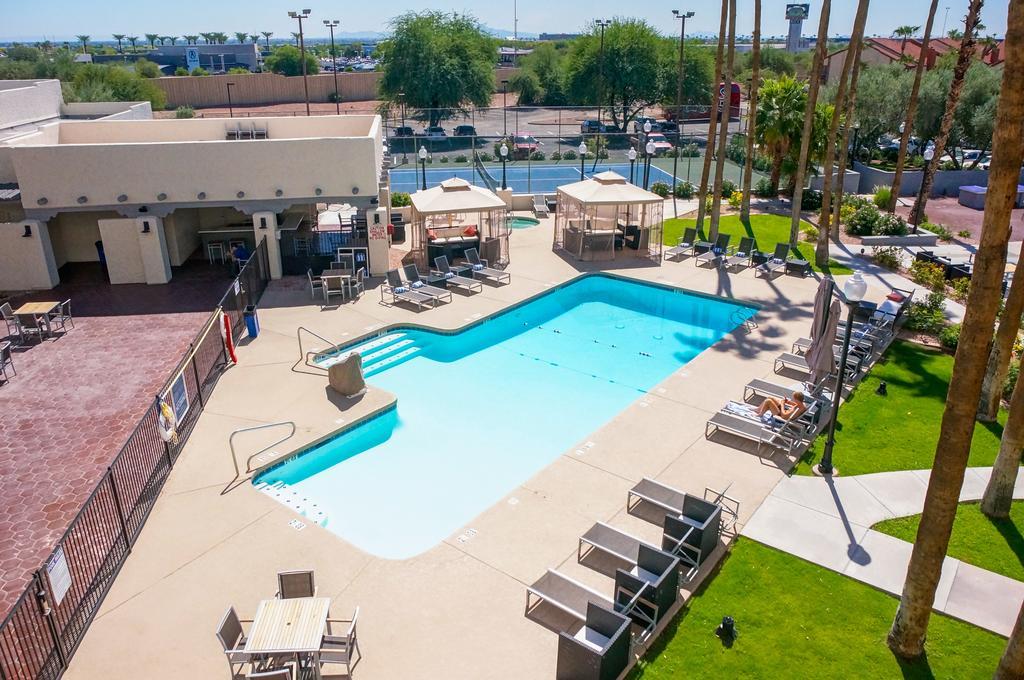 Four Points By Sheraton Phoenix South Mountain Exteriör bild