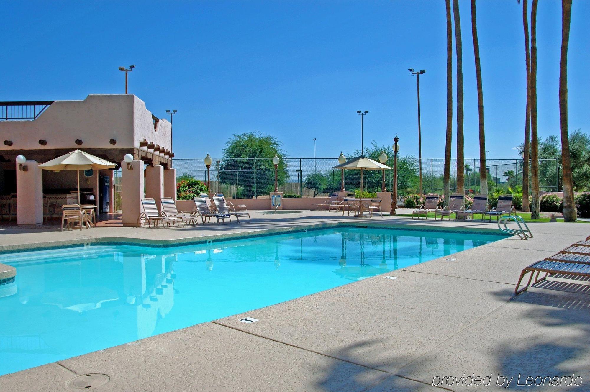 Four Points By Sheraton Phoenix South Mountain Exteriör bild