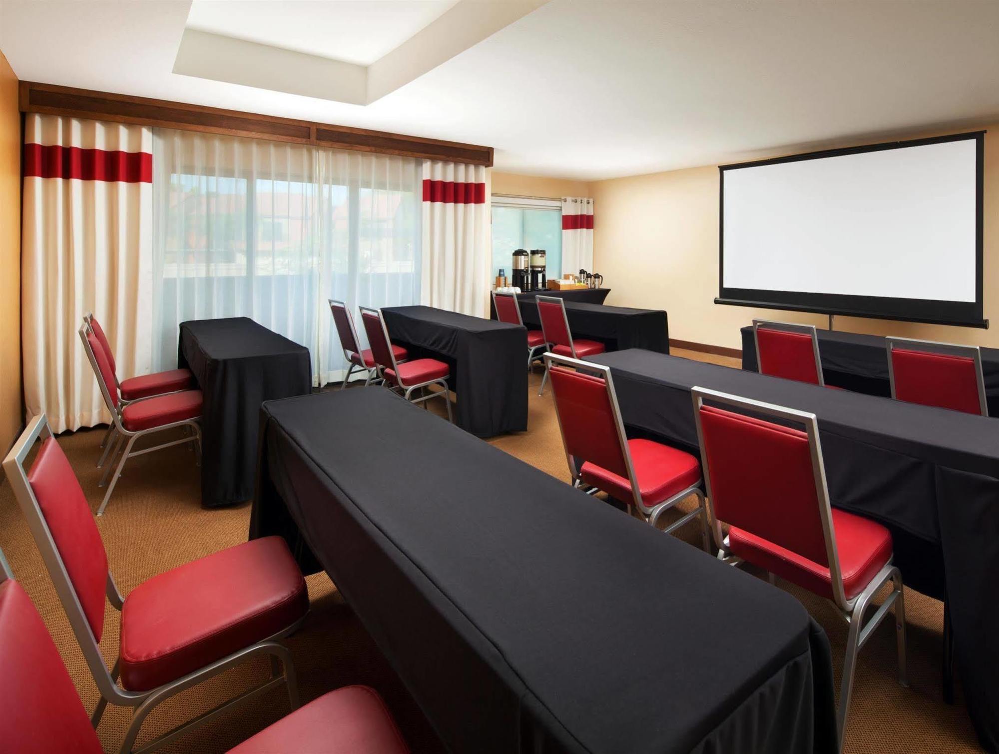 Four Points By Sheraton Phoenix South Mountain Exteriör bild