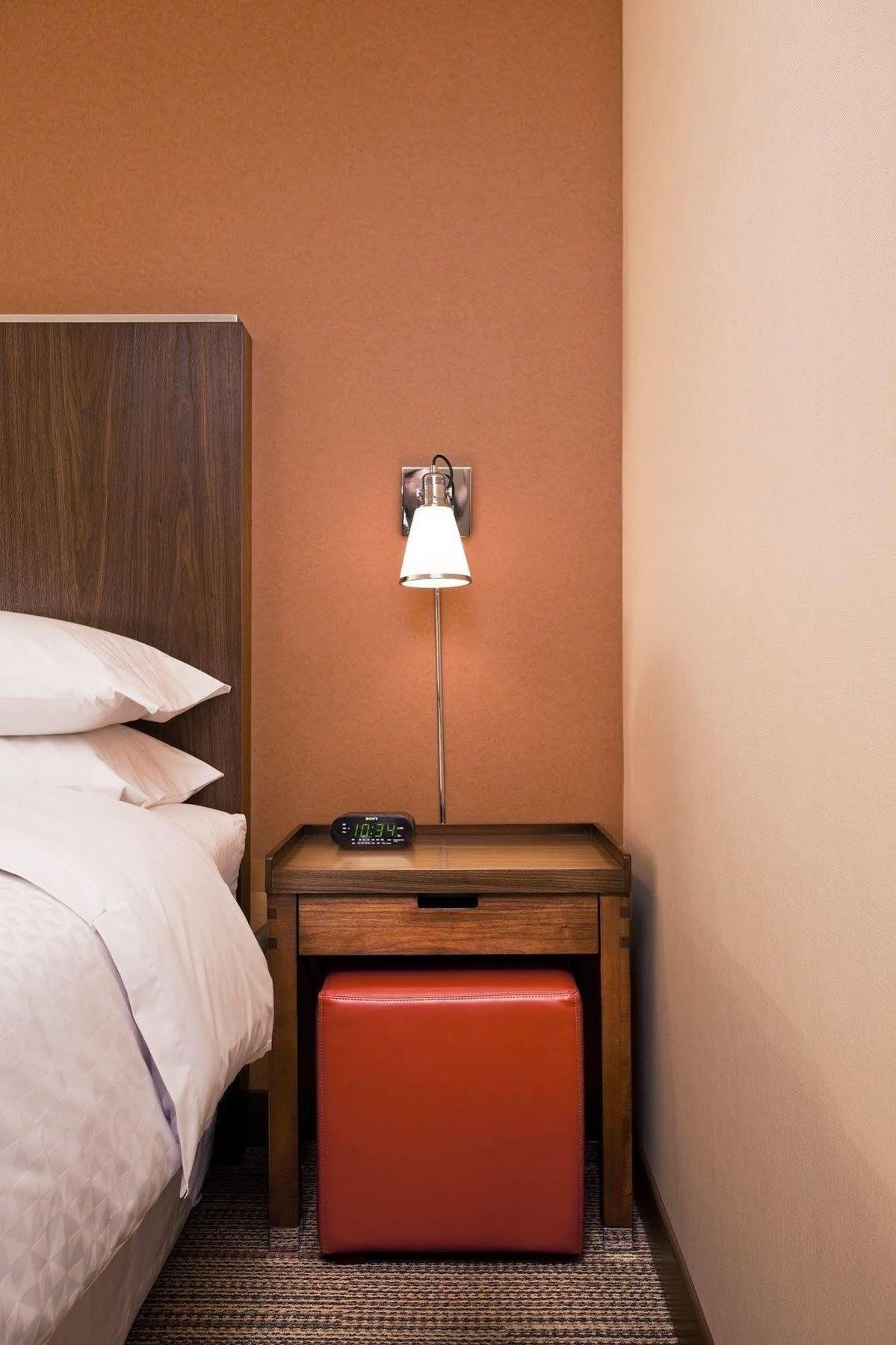 Four Points By Sheraton Phoenix South Mountain Exteriör bild